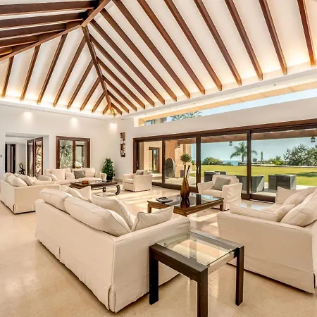 Villa Joya De *